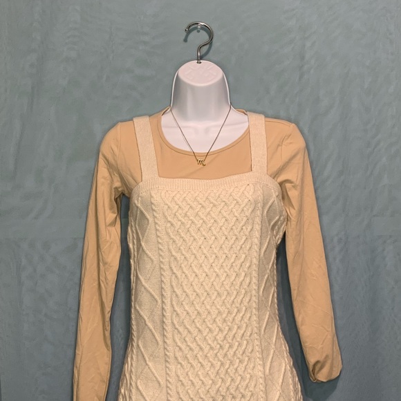 H&M - Picture 2 of 2